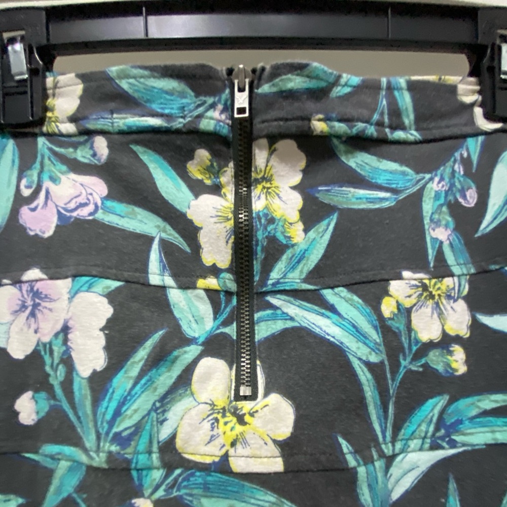 Aloha Print Co-ord Set - Picture 5 of 11